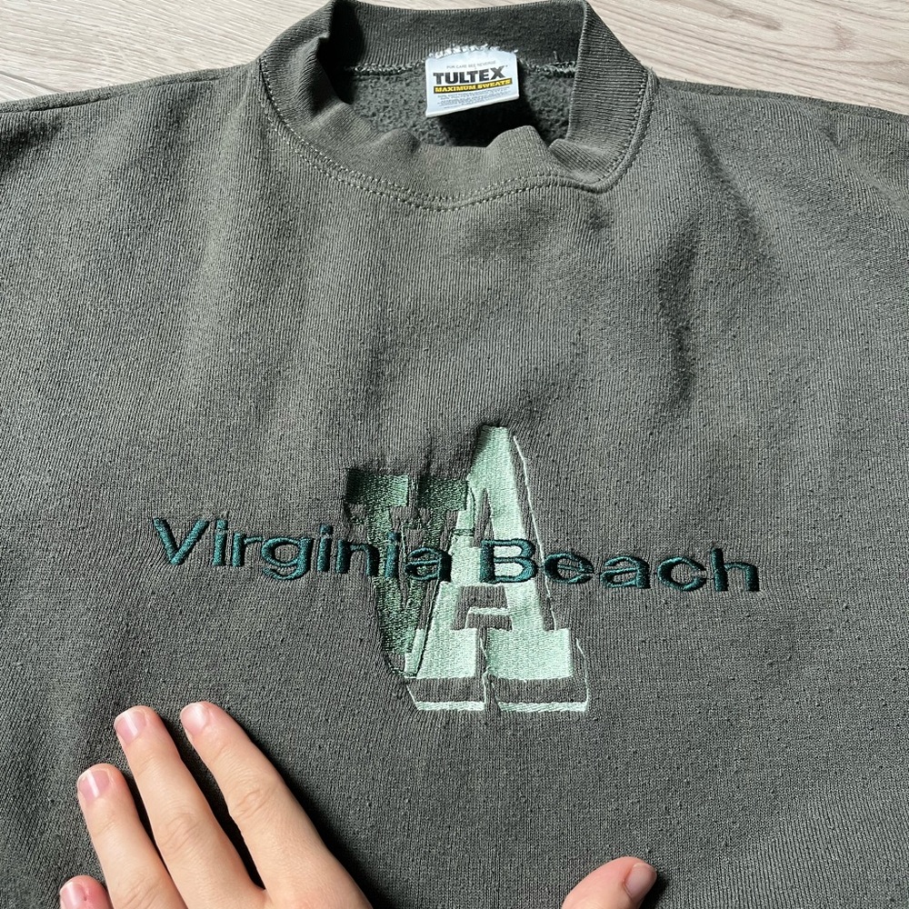 Vintage Virginia Beach Tultex Sweatshirt- Size Large - Picture 4 of 4